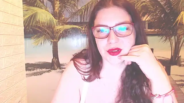 Queen  Natasha online show from May 9, 2026, 9:40 pm