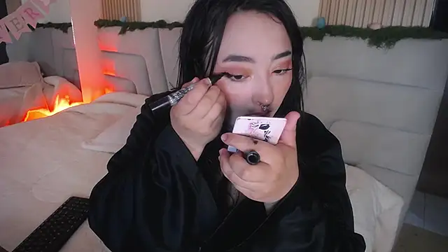 Miss Loise online show from April 5, 2026, 3:35 am