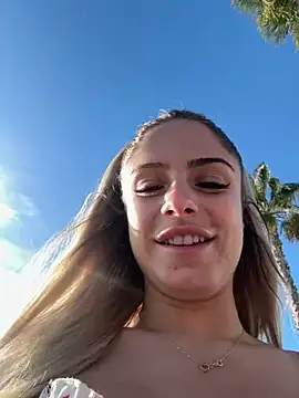 Snapshot of BritneyDimond chatting on December 5, 2024, 9:55 am BritneyDimond online show from December 5, 2024, 9:55 am