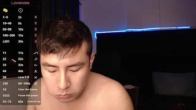 andrewmhilton  online show from October 12, 2025, 6:15 am