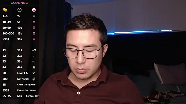 andrewmhilton  online show from November 25, 2025, 5:30 am