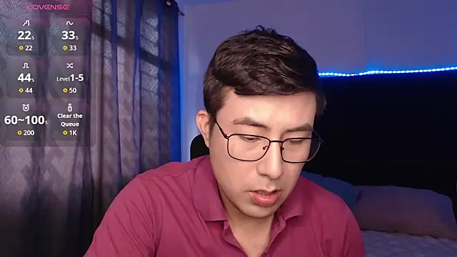 andrewmhilton  online show from April 16, 2026, 10:01 pm