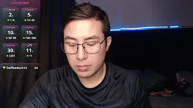 andrewmhilton  online show from November 29, 2025, 5:29 am