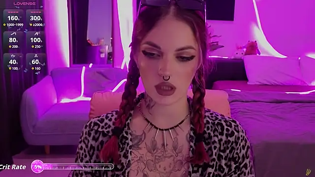 BratzieDarsie online show from May 25, 2026, 1:21 pm