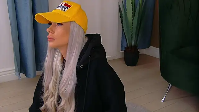 Bailey Rush online show from October 16, 2025, 2:47 pm