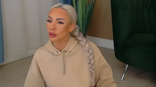 Bailey Rush online show from November 7, 2025, 5:28 pm