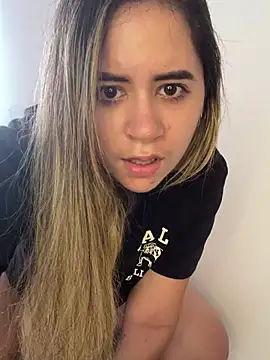Ana lee13 online show from December 31, 2024, 12:15 pm