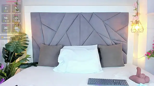 Snapshot of KiarhaTrixie chatting on October 11, 2025, 11:22 am KiarhaTrixie online show from October 11, 2025, 11:22 am