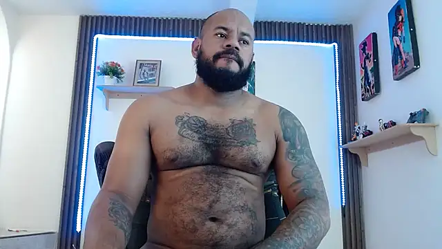 Snapshot of Damian64420 chatting on May 25, 2026, 5:00 pm Damian64420 online show from May 25, 2026, 5:00 pm