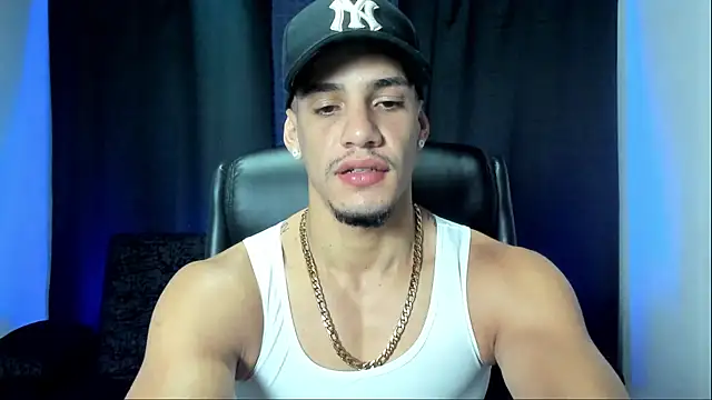 jhonnysnow17 online show from October 12, 2025, 12:12 am