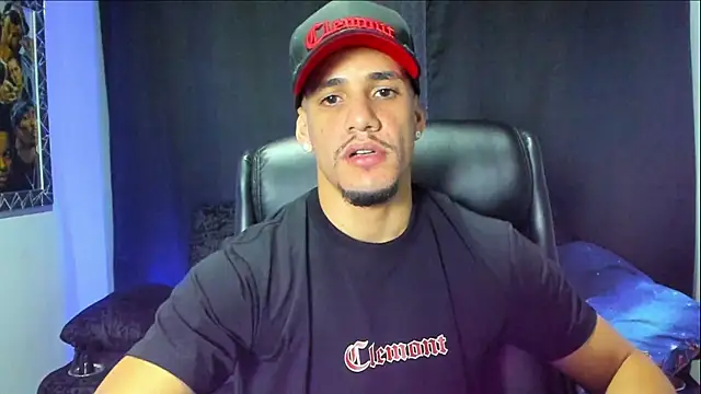 jhonnysnow17 online show from November 30, 2025, 1:06 am