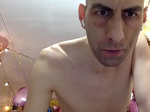 HandsomeAlfie online show from February 15, 2026, 1:17 am