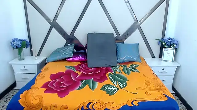 ChloexBigAss online show from December 25, 2024, 9:00 pm