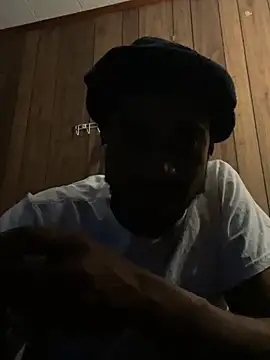 Snapshot of zcw71442 chatting on March 23, 2026, 6:57 am zcw71442 online show from March 23, 2026, 6:57 am