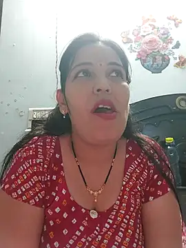 Snapshot of Poojabhabi101 chatting on February 15, 2026, 6:58 am Poojabhabi101 online show from February 15, 2026, 6:58 am