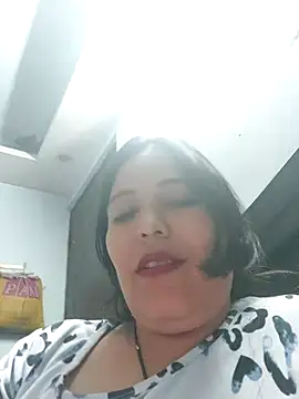 Snapshot of Poojabhabi101 chatting on March 3, 2026, 6:09 am Poojabhabi101 online show from March 3, 2026, 6:09 am