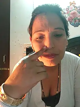 Poojabhabi101 online show from January 15, 2026, 7:45 am