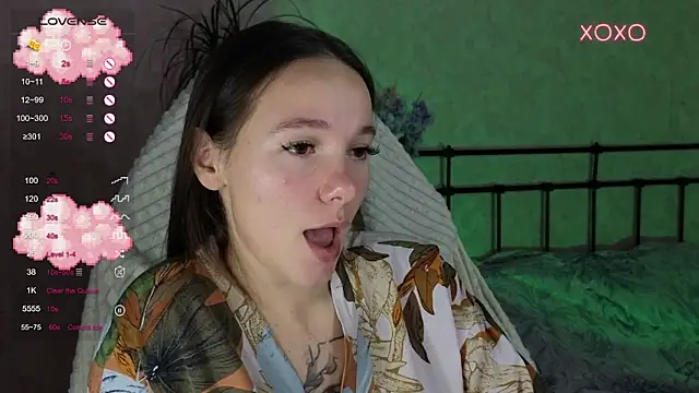 lil luna x online show from November 12, 2025, 8:34 pm