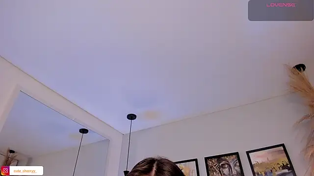 cute  cherry  online show from April 9, 2026, 8:26 pm