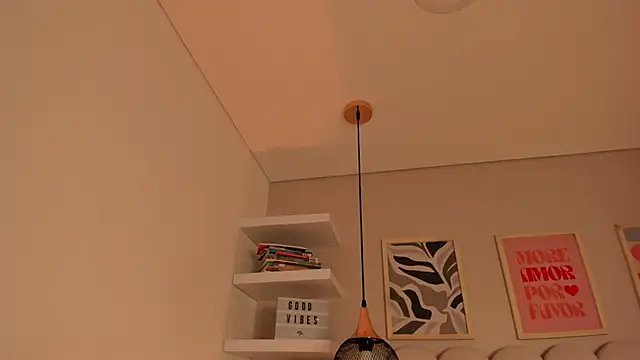 cute  cherry  online show from December 17, 2025, 8:25 pm