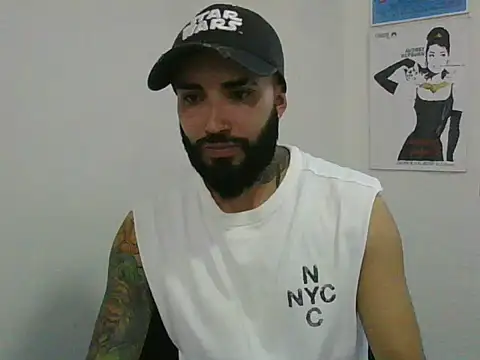 transgenderboy online show from July 15, 2026, 11:01 pm