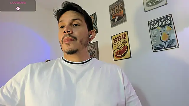 Snapshot of alejandro_stark chatting on February 2, 2026, 11:31 am alejandro stark online show from February 2, 2026, 11:31 am