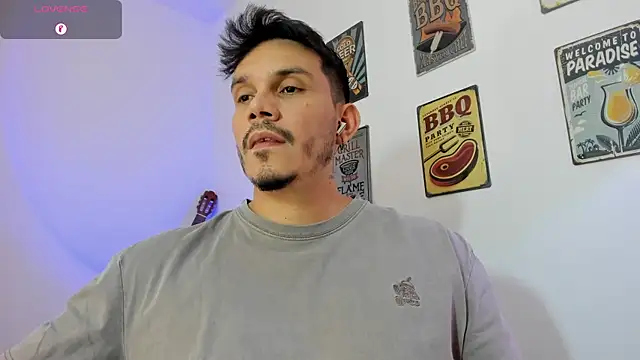 Snapshot of alejandro_stark chatting on February 5, 2026, 2:51 am alejandro stark online show from February 5, 2026, 2:51 am