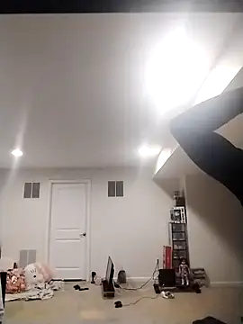 LiverandBrat77 online show from January 11, 2026, 2:07 am