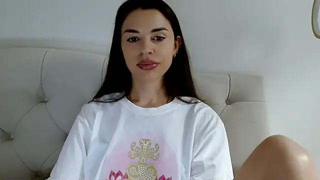 Snapshot of Mika_Gold chatting on June 7, 2026, 9:03 am Mika Gold online show from June 7, 2026, 9:03 am