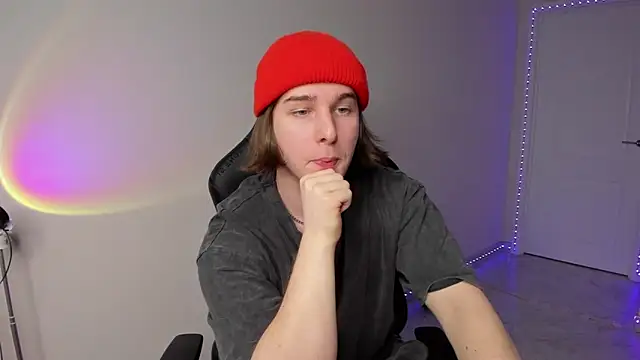 Snapshot of Vincent_Strong chatting on March 2, 2025, 1:09 pm Vincent Strong online show from March 2, 2025, 1:09 pm