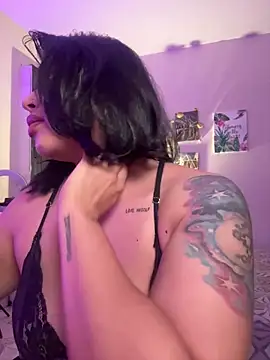 GigiiStone online show from March 28, 2026, 4:13 am