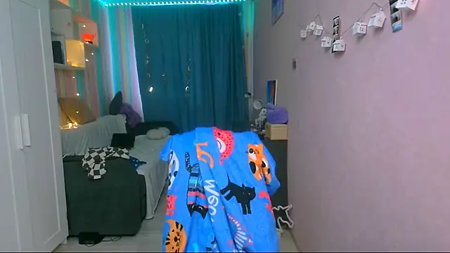   Aphrodita  wow   online show from February 26, 2025, 11:43 am