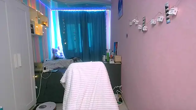   Aphrodita  wow   online show from March 20, 2025, 11:27 am