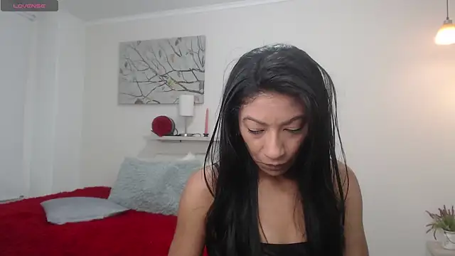 Snapshot of sofia_perez___ chatting on May 29, 2026, 8:15 pm sofia perez online show from May 29, 2026, 8:15 pm