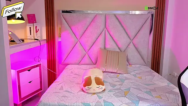 Snapshot of Happy_tits chatting on October 8, 2025, 4:51 pm Happy tits online show from October 8, 2025, 4:51 pm