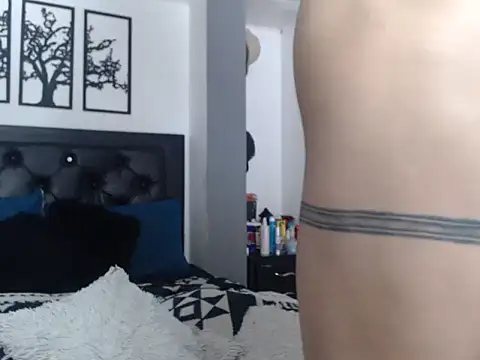 allifit01 online show from March 2, 2025, 3:52 pm