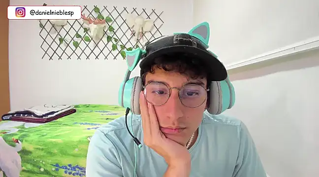 Jackson Careyy online show from March 22, 2025, 10:48 pm