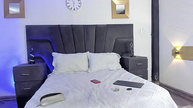 Snapshot of CinthiaCollins chatting on March 17, 2025, 1:29 pm CinthiaCollins online show from March 17, 2025, 1:29 pm