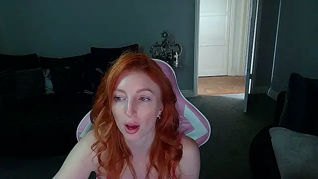 Red firesquirt online show from March 13, 2025, 3:28 pm