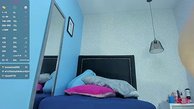 LORENADAVIES online show from February 1, 2025, 3:50 pm