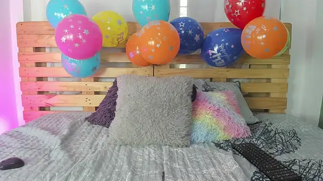 Snapshot of shantal_rosse1 chatting on November 21, 2025, 12:26 pm shantal rosse1 online show from November 21, 2025, 12:26 pm