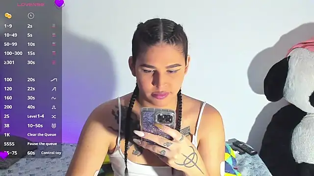 mabellfox online show from March 13, 2026, 8:19 am