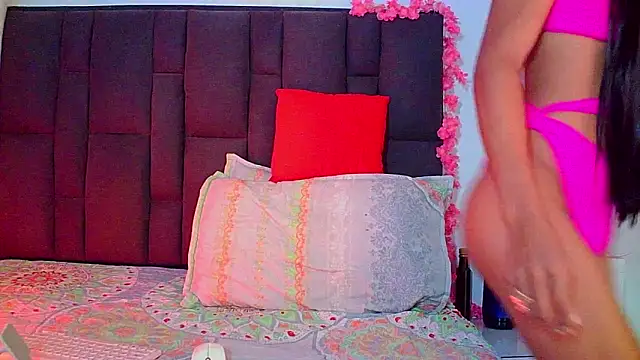 Snapshot of carmen14 chatting on October 27, 2025, 3:40 am carmen14 online show from October 27, 2025, 3:40 am