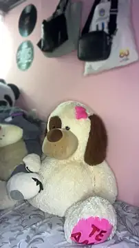 Noa Sakura  online show from April 22, 2026, 7:42 pm