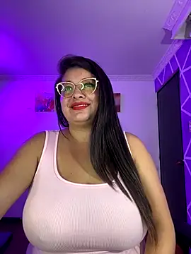 Snapshot of MiiaaJoness chatting on November 15, 2025, 3:16 pm MiiaaJoness online show from November 15, 2025, 3:16 pm