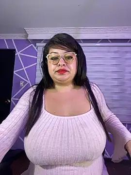 MiiaaJoness online show from February 6, 2026, 5:25 am