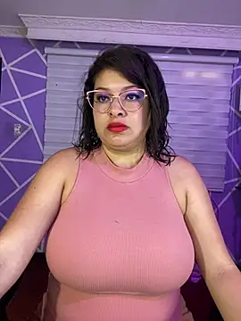 Snapshot of MiiaaJoness chatting on June 25, 2026, 2:22 pm MiiaaJoness online show from June 25, 2026, 2:22 pm