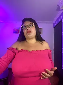 Snapshot of MiiaaJoness chatting on November 11, 2025, 5:41 pm MiiaaJoness online show from November 11, 2025, 5:41 pm