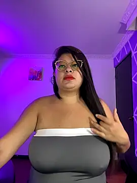 Snapshot of MiiaaJoness chatting on November 27, 2025, 2:50 pm MiiaaJoness online show from November 27, 2025, 2:50 pm