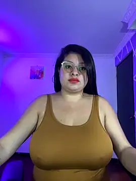 Snapshot of MiiaaJoness chatting on November 21, 2025, 2:38 pm MiiaaJoness online show from November 21, 2025, 2:38 pm